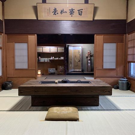 Отель Old Japanese House Tondabayashi Экстерьер фото