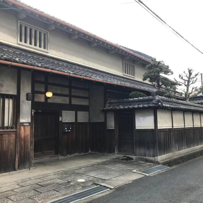 Отель Old Japanese House Tondabayashi Экстерьер фото