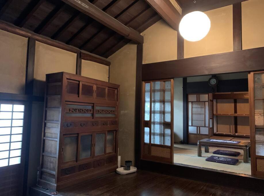 Отель Old Japanese House Tondabayashi Экстерьер фото