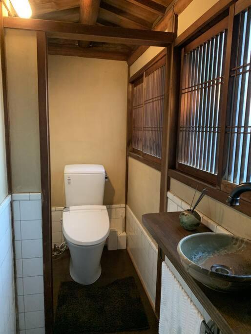 Отель Old Japanese House Tondabayashi Экстерьер фото